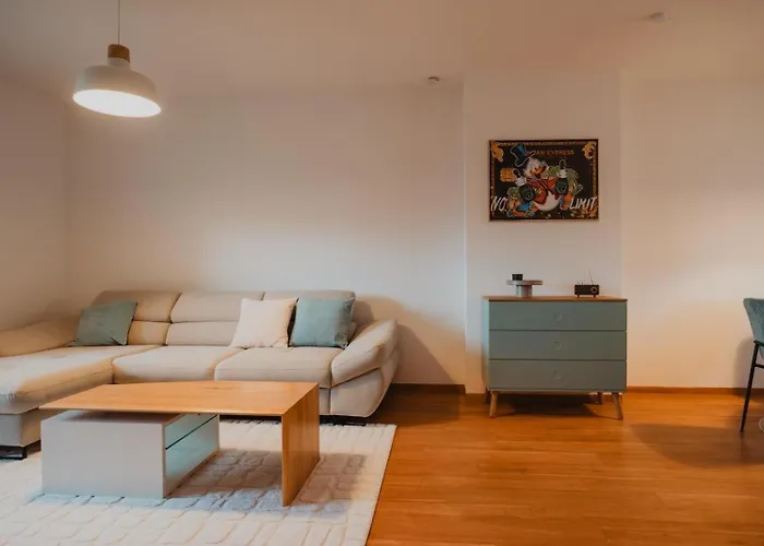 Zentral, Loggia, Tg-platz Apartament